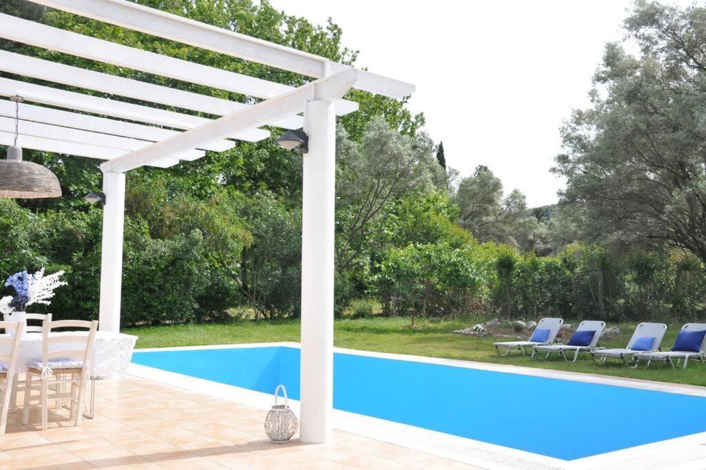 Villa Erietta Near Lefkas Center *