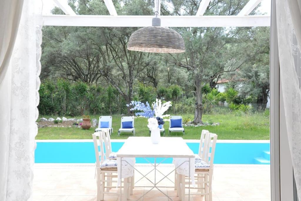 Erietta Near Lefkas Center Villa *